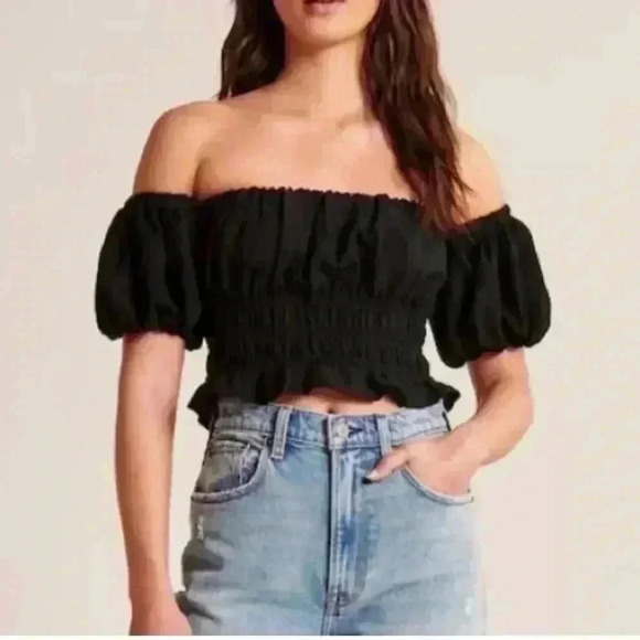 Abercrombie And Fitch Puff Sleeve - Picture 3 of 3